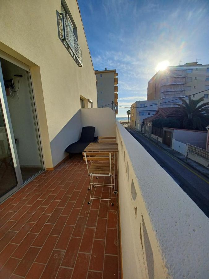 Ezz'Hotel Canet Esterno foto